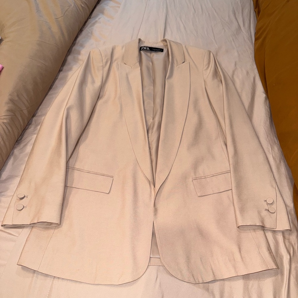Women’s Polyester Beige Blazer